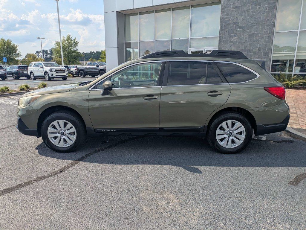 Used 2019 Subaru Outback 2.5i Premium AWD/4WD image 8