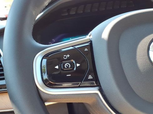 Certified 2023 Volvo XC90 B6 Plus w/ Protection Package Premier AWD/4WD image 28