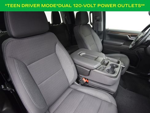 Used 2023 Chevrolet Silverado 1500 LT AWD/4WD image 17