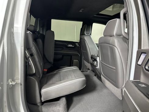 Used 2024 GMC Sierra 2500 AT4X image 27
