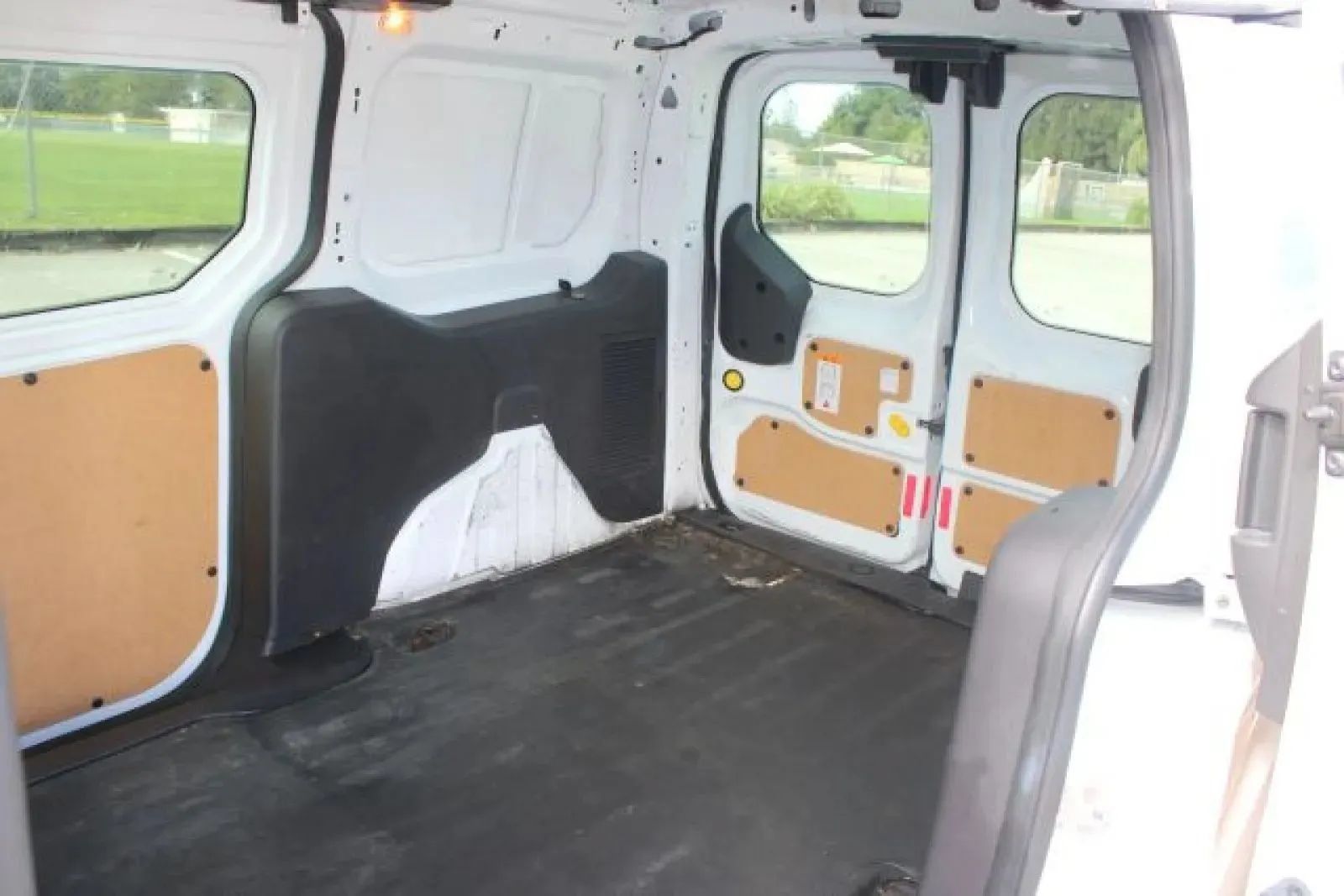 Used 2014 Ford Transit Connect XLT FWD image 13
