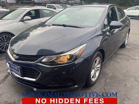 Used 2016 Chevrolet Cruze LT FWD image 1
