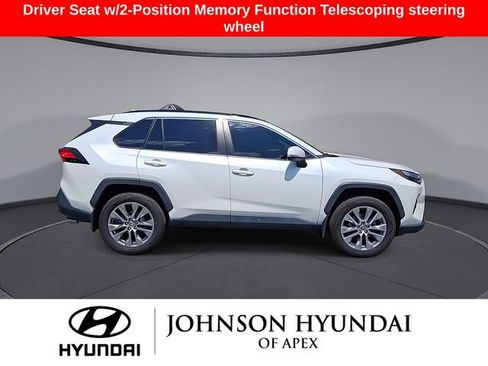 Used 2022 Toyota RAV4 XLE Premium FWD image 10
