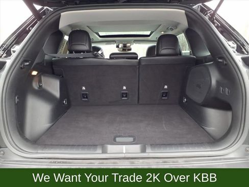 Used 2021 Jeep Cherokee Limited image 16