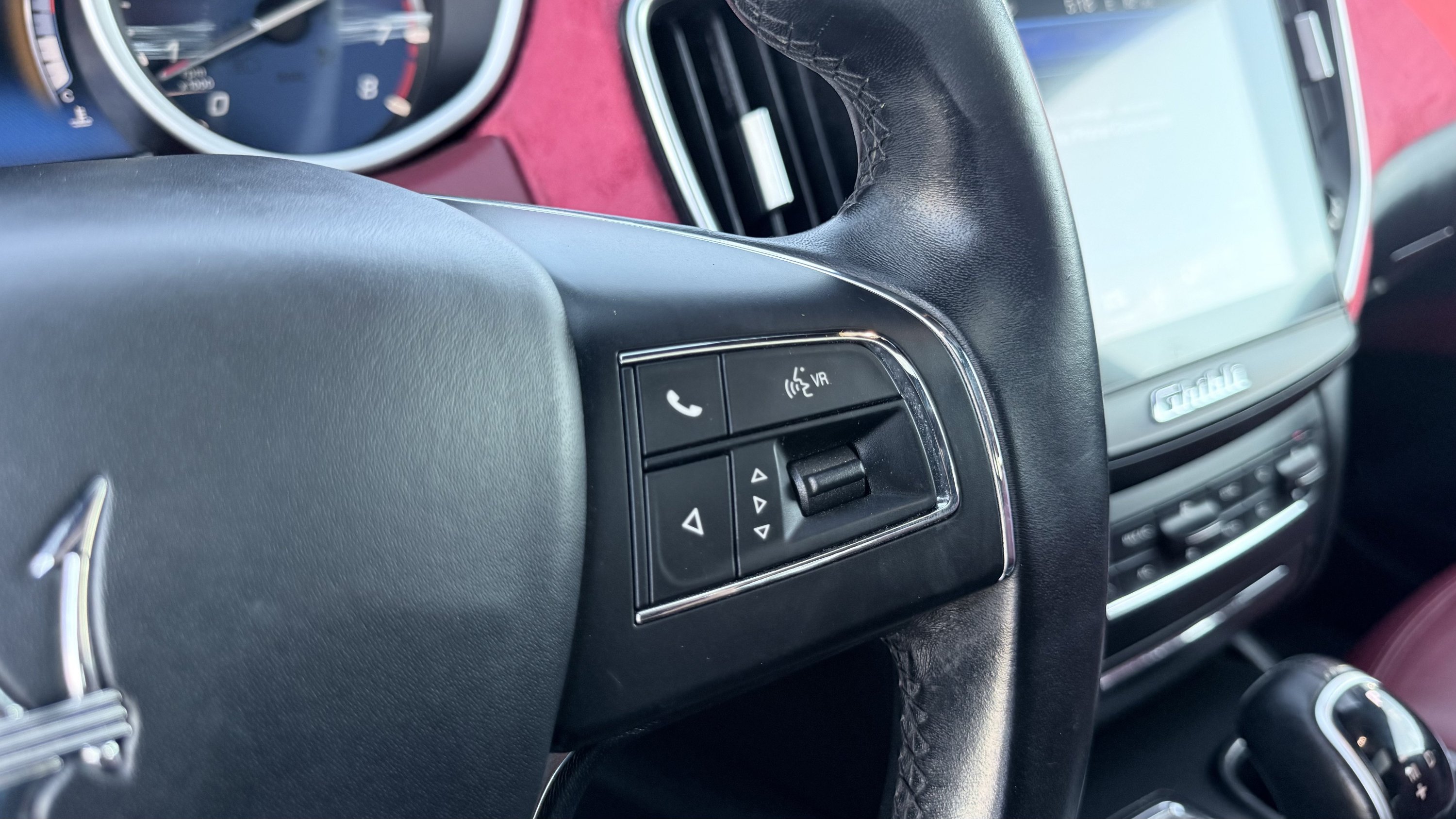 Used 2018 Maserati Ghibli RWD image 44