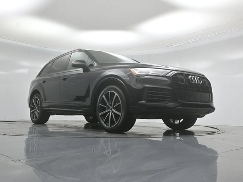 Used 2022 Audi Q7 3.0T Premium Plus w/ Premium Plus Package AWD/4WD image 50