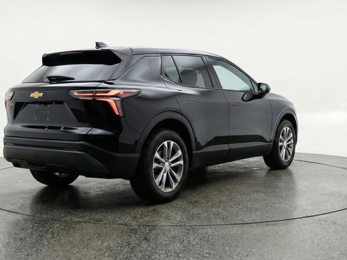 Used 2025 Chevrolet Equinox LT image 9