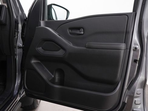 Used 2023 Nissan Frontier S w/ Technology Package AWD/4WD image 9