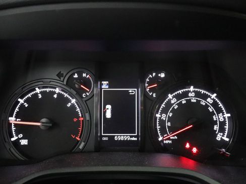 Used 2021 Toyota 4Runner SR5 Premium image 15