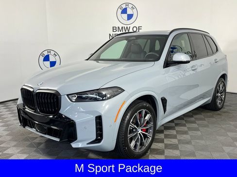 Used 2026 BMW X5 xDrive40i w/ M Sport Package AWD/4WD image 3