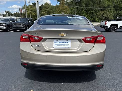 Used 2025 Chevrolet Malibu LT FWD image 4