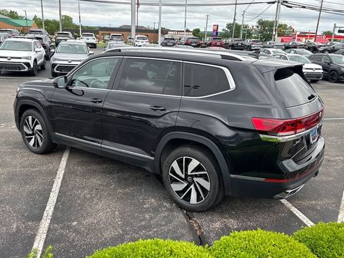 Certified 2025 Volkswagen Atlas SEL AWD/4WD image 7