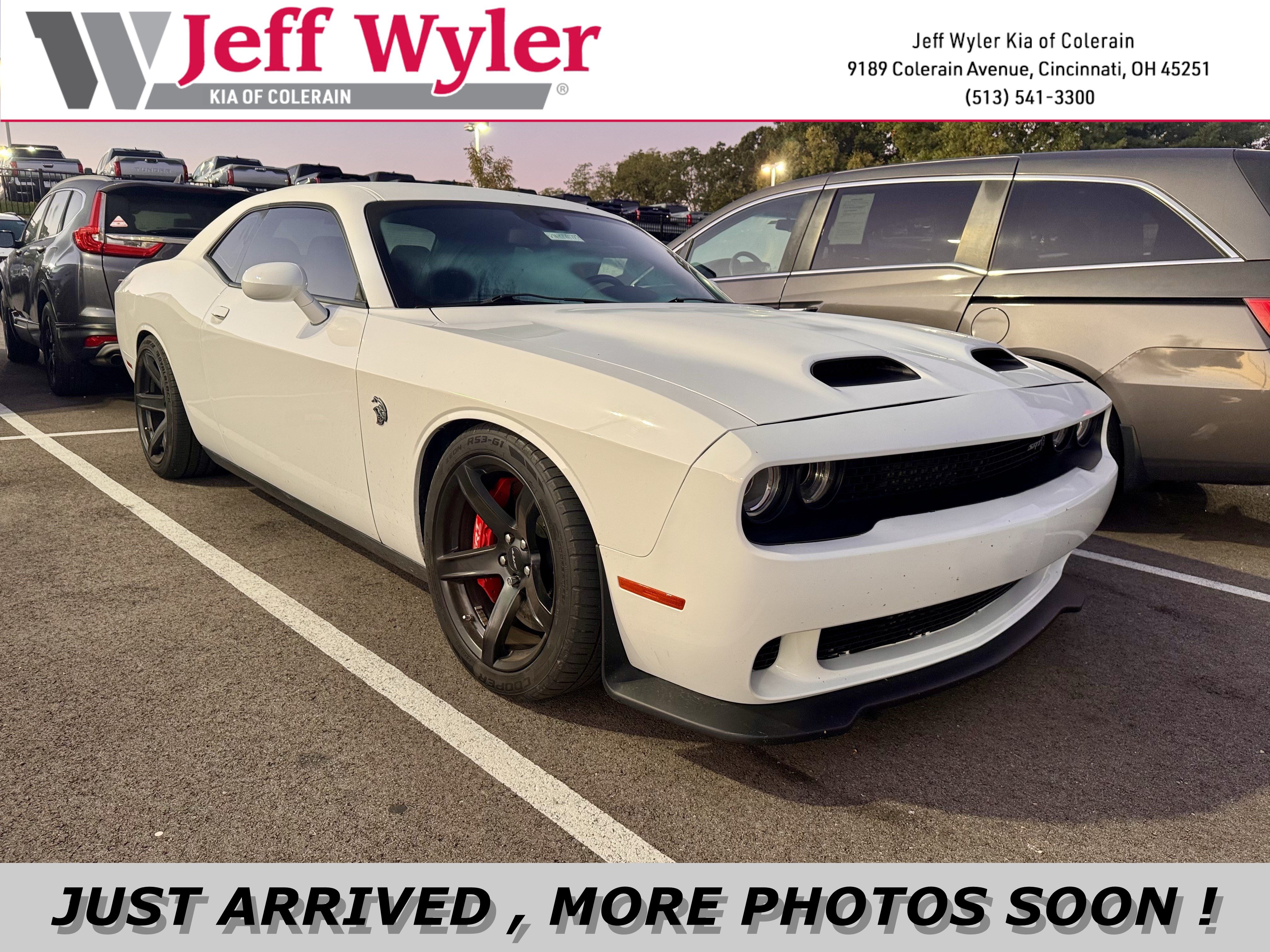 Used 2022 Dodge Challenger SRT Hellcat RWD image 1