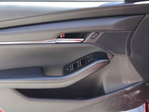 Used 2024 MAZDA MAZDA3 s FWD image 7