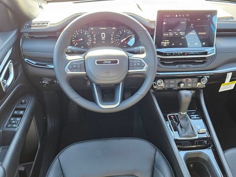 New 2026 Jeep Compass Latitude AWD/4WD image 12