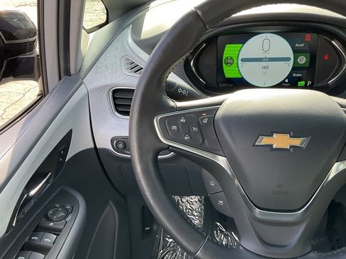 Used 2021 Chevrolet Bolt LT image 38