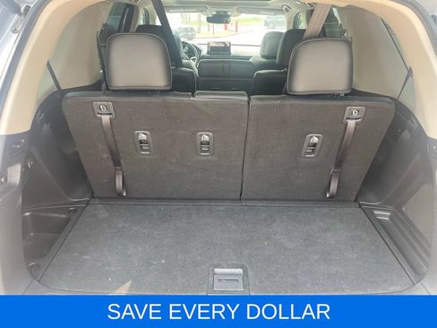 Used 2023 Honda Pilot Touring image 7