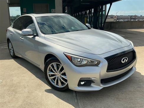 Used 2015 INFINITI Q50 AWD w/ Moonroof Package image 7