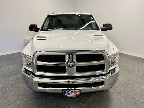 Used 2018 RAM 3500 Tradesman w/ Chrome Appearance Group image 7
