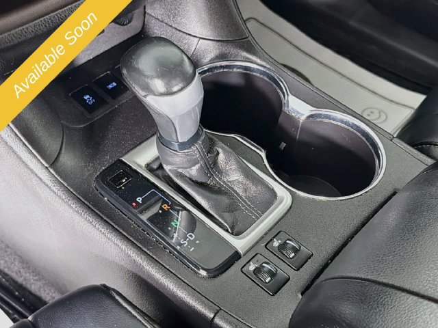 Used 2018 Toyota Highlander XLE AWD/4WD image 16