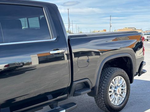 Used 2021 Chevrolet Silverado 3500 High Country AWD/4WD image 4