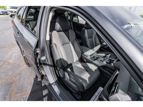 Used 2025 Subaru Outback Onyx Edition image 19