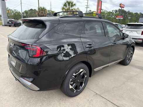 New 2026 Kia Sportage SX image 7