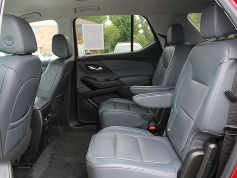 Used 2020 Chevrolet Traverse LT w/ Driver Confidence II Package image 39