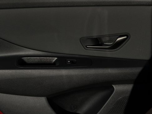 Certified 2025 Hyundai Elantra Sport image 11