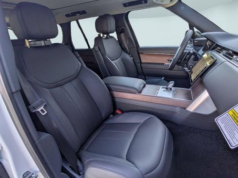 New 2026 Land Rover Range Rover SE AWD/4WD image 30