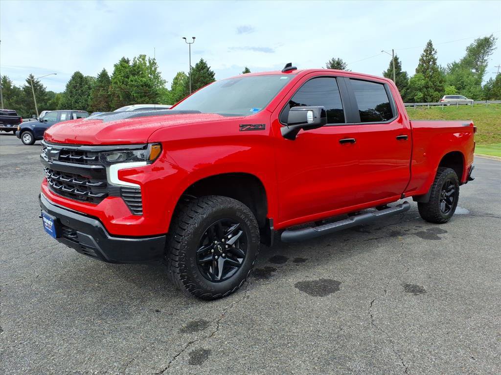 Used 2024 Chevrolet Silverado 1500 LT Trail Boss w/ LT Trail Boss Premium Package AWD/4WD image 7