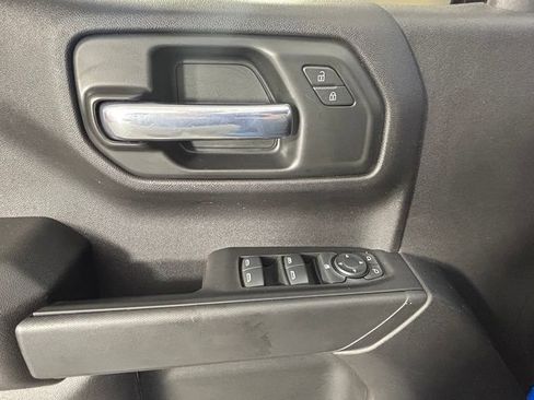 Used 2023 Chevrolet Silverado 1500 Custom AWD/4WD image 30