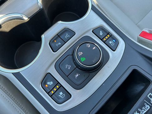 Used 2020 GMC Terrain Denali w/ Denali Premium Package image 36