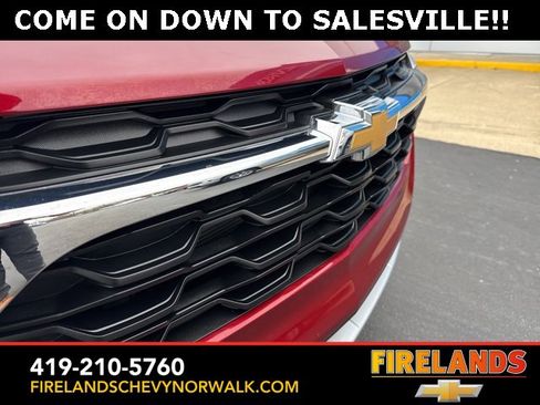 Certified 2024 Chevrolet Trax LT w/ Driver Confidence Package image 22