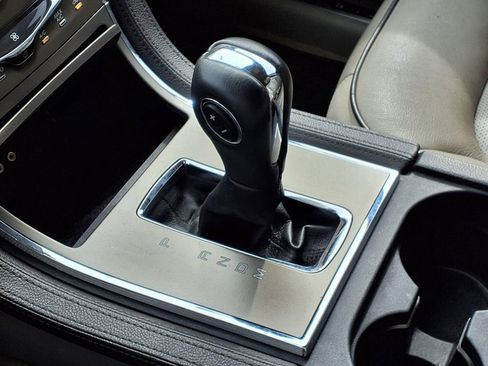 Used 2012 Lincoln MKX FWD image 14