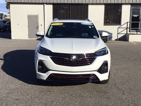 Used 2020 Buick Encore GX Essence w/ Experience Buick Package image 2