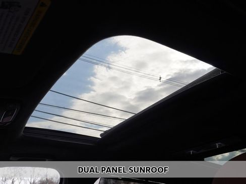 Used 2024 Kia Telluride SX Prestige X-Line image 3