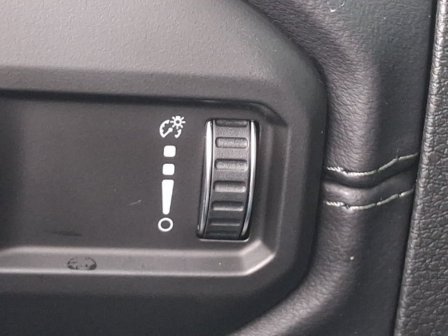 Used 2026 Jeep Wrangler Unlimited Sahara AWD/4WD image 24