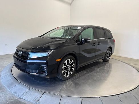 Used 2025 Honda Odyssey Elite image 3
