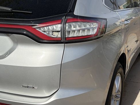 Used 2016 Ford Edge SEL w/ Equipment Group 201A FWD image 9