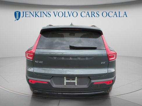 New 2026 Volvo XC40 B5 Plus w/ Protection Package Premier AWD/4WD image 4