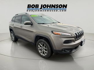 Used 2018 Jeep Cherokee Latitude Plus w/ Cold Weather Group AWD/4WD video 1