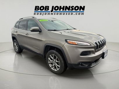 Used 2018 Jeep Cherokee Latitude Plus w/ Cold Weather Group