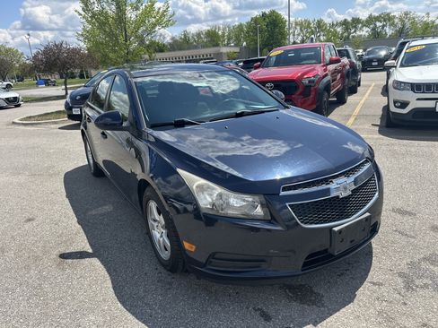 Used 2014 Chevrolet Cruze LT FWD image 4