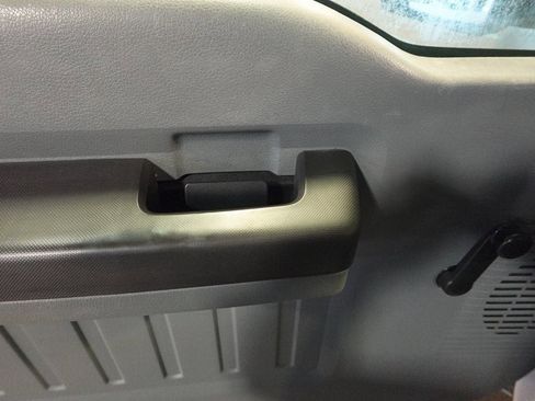 Used 2011 Ford F450 XL w/ Trailer Tow Pkg image 7