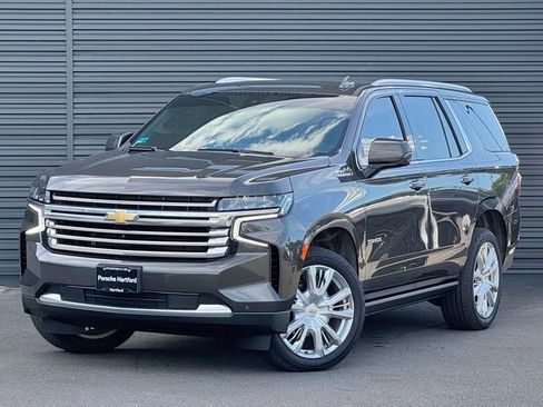 Used 2021 Chevrolet Tahoe High Country w/ Premium Package AWD/4WD image 1