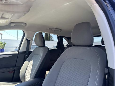 Used 2022 Ford Escape SE w/ SE Sport Appearance Package FWD image 16