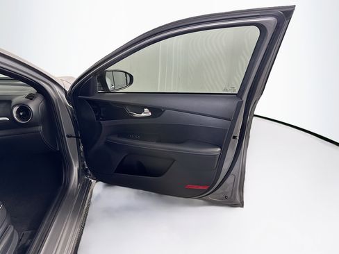 Used 2022 Kia Forte GT-Line FWD image 31