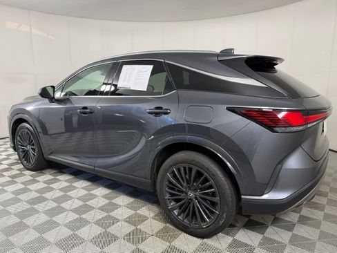 Used 2024 Lexus RX 350 Premium w/ Convenience Package FWD image 4
