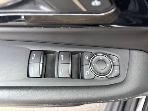 Used 2025 Chevrolet Tahoe Premier AWD/4WD image 9